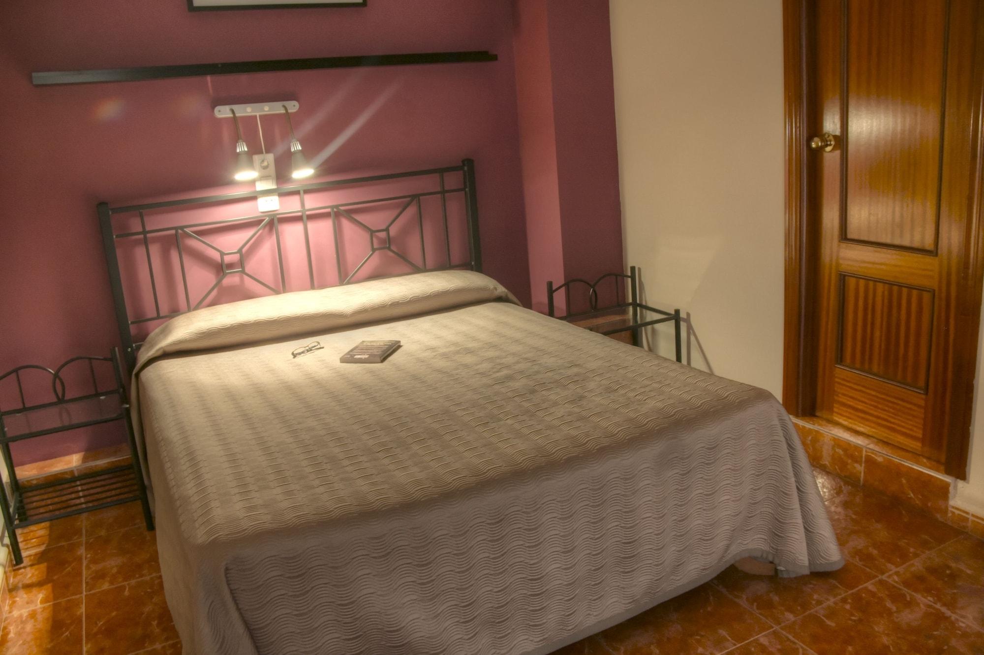 Hostal Jentoft Σεβίλλη Εξωτερικό φωτογραφία