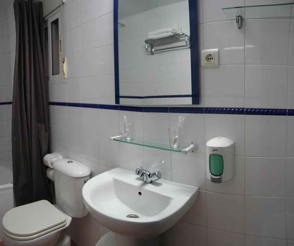 Hostal Jentoft Σεβίλλη Εξωτερικό φωτογραφία
