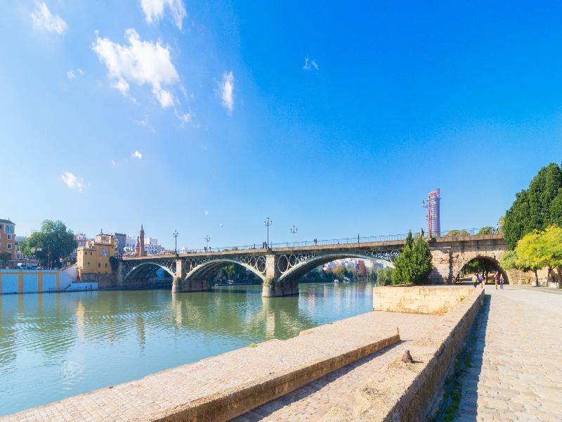 Hostal Jentoft Σεβίλλη Εξωτερικό φωτογραφία