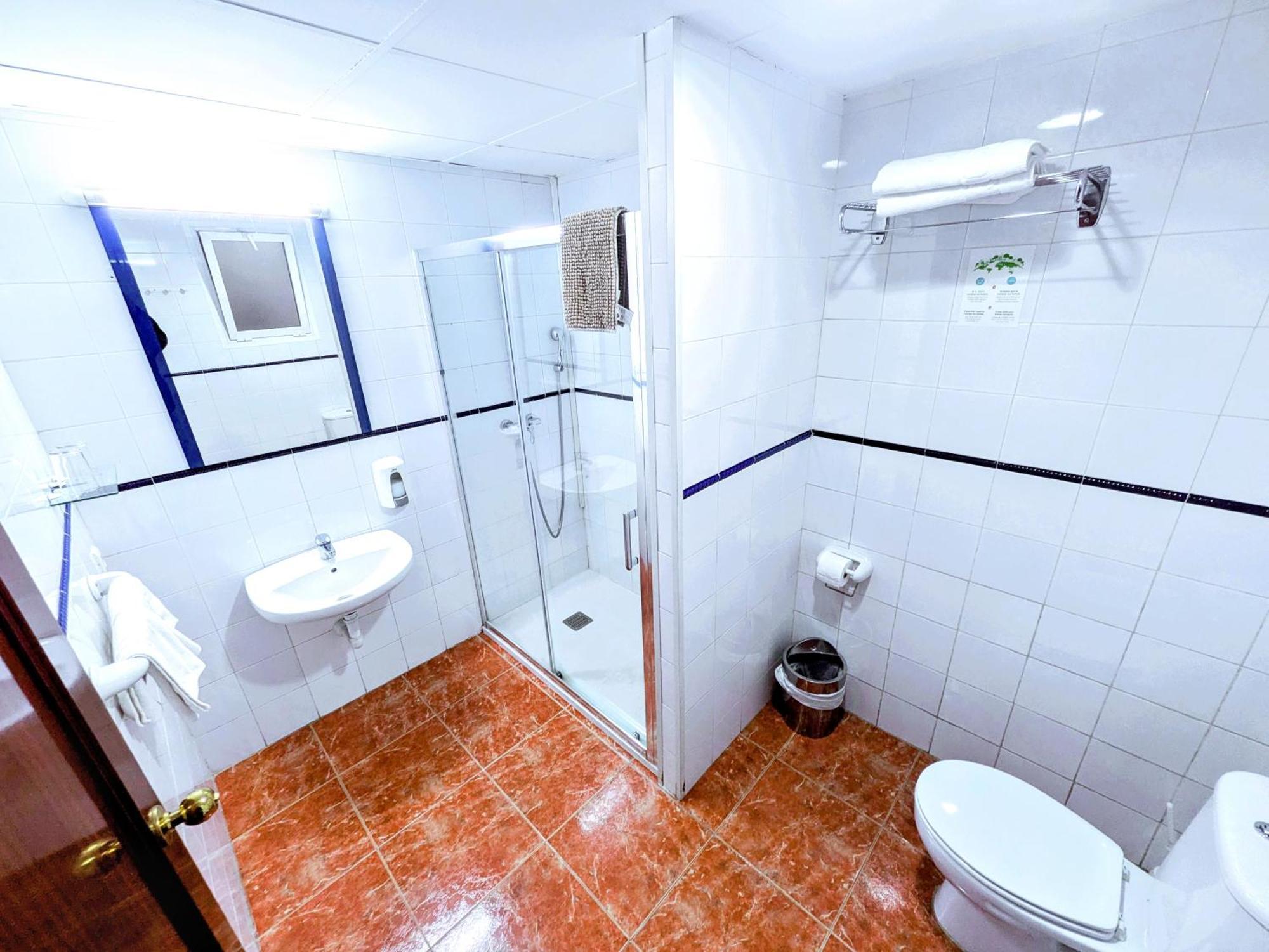 Hostal Jentoft Σεβίλλη Εξωτερικό φωτογραφία