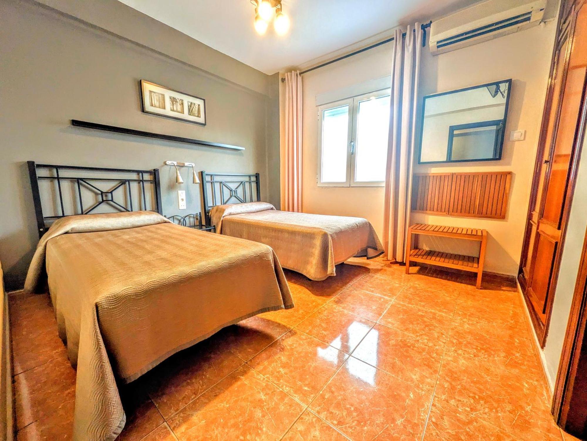 Hostal Jentoft Σεβίλλη Εξωτερικό φωτογραφία