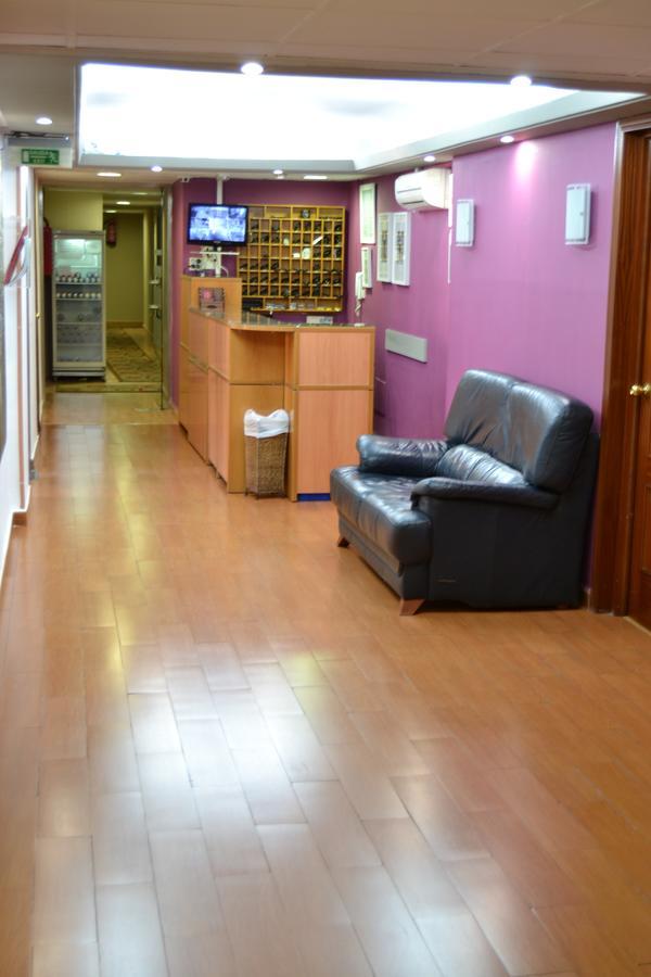 Hostal Jentoft Σεβίλλη Εξωτερικό φωτογραφία