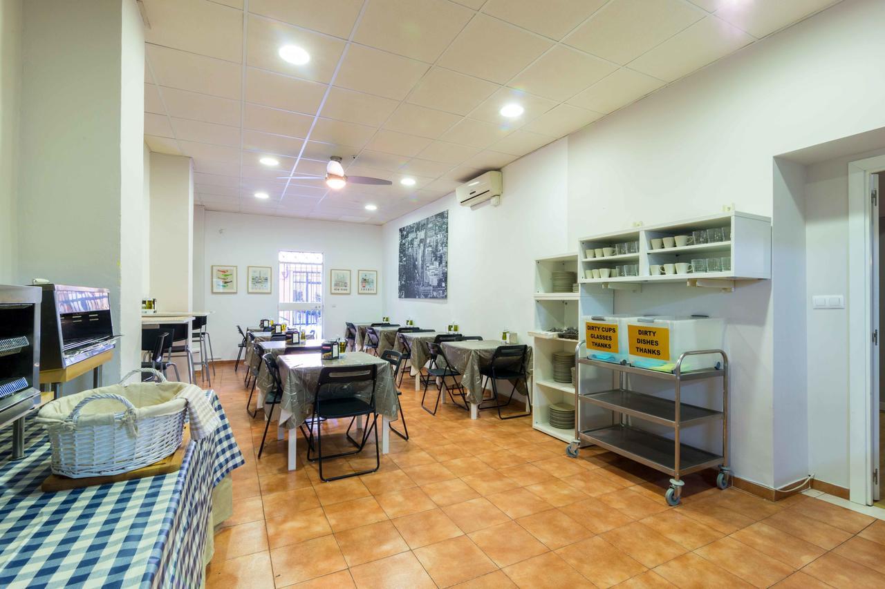 Hostal Jentoft Σεβίλλη Εξωτερικό φωτογραφία