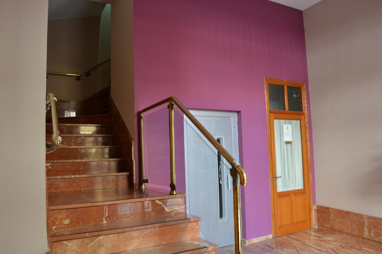Hostal Jentoft Σεβίλλη Εξωτερικό φωτογραφία