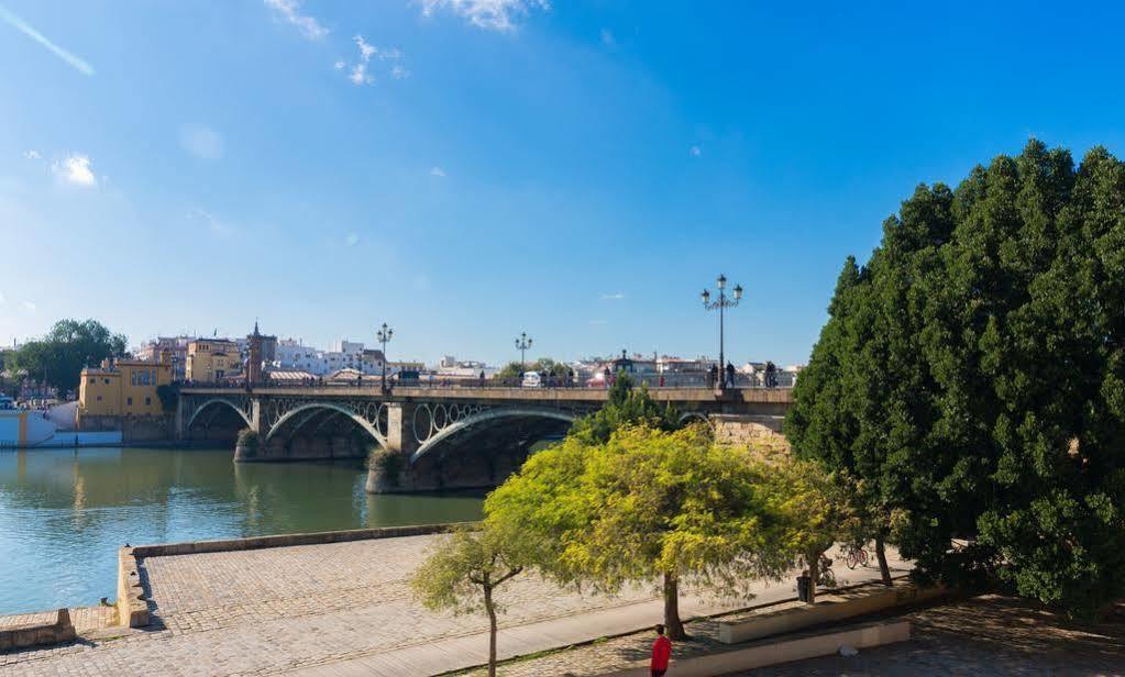 Hostal Jentoft Σεβίλλη Εξωτερικό φωτογραφία